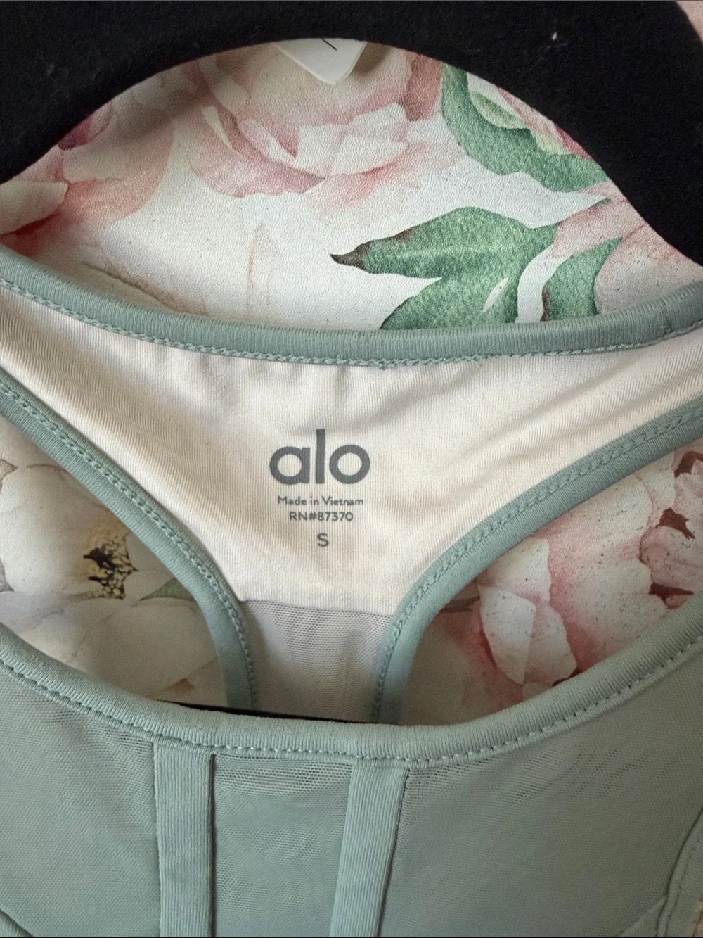 Alo Yoga Half Moon Sports Bra Mint Green size S Mesh Racerback